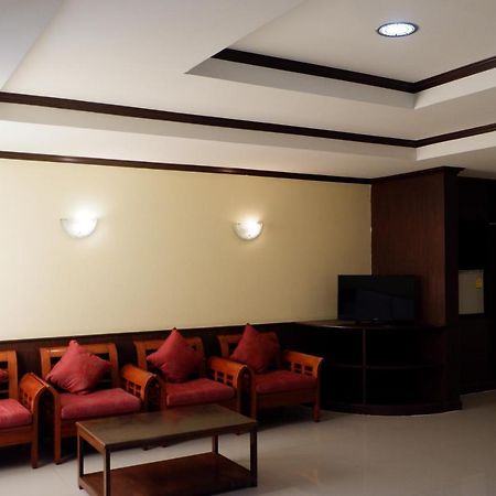 Auychai Grand Hotel Lang Suan Extérieur photo