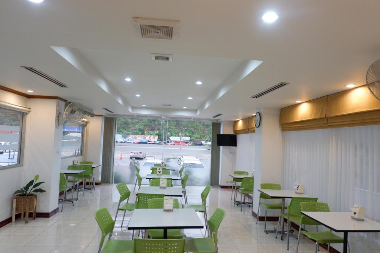 Auychai Grand Hotel Lang Suan Extérieur photo
